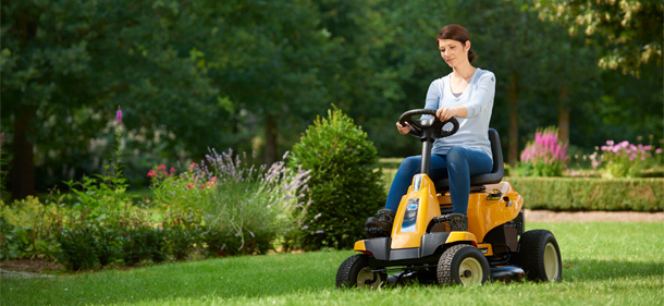 The New Cub Cadet Lr Mini Rider Range – Modern Compact And Agile Barrus