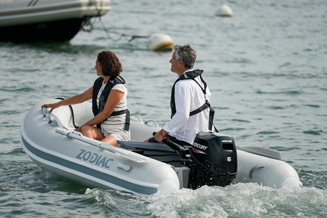 Mercury_6hp_EFI_FourStroke_Zodiac_AERO_Tender_DSC06470.png